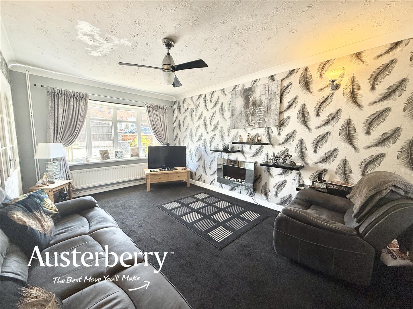 3 bed property in Linacre Way, Stoke-On-Trent